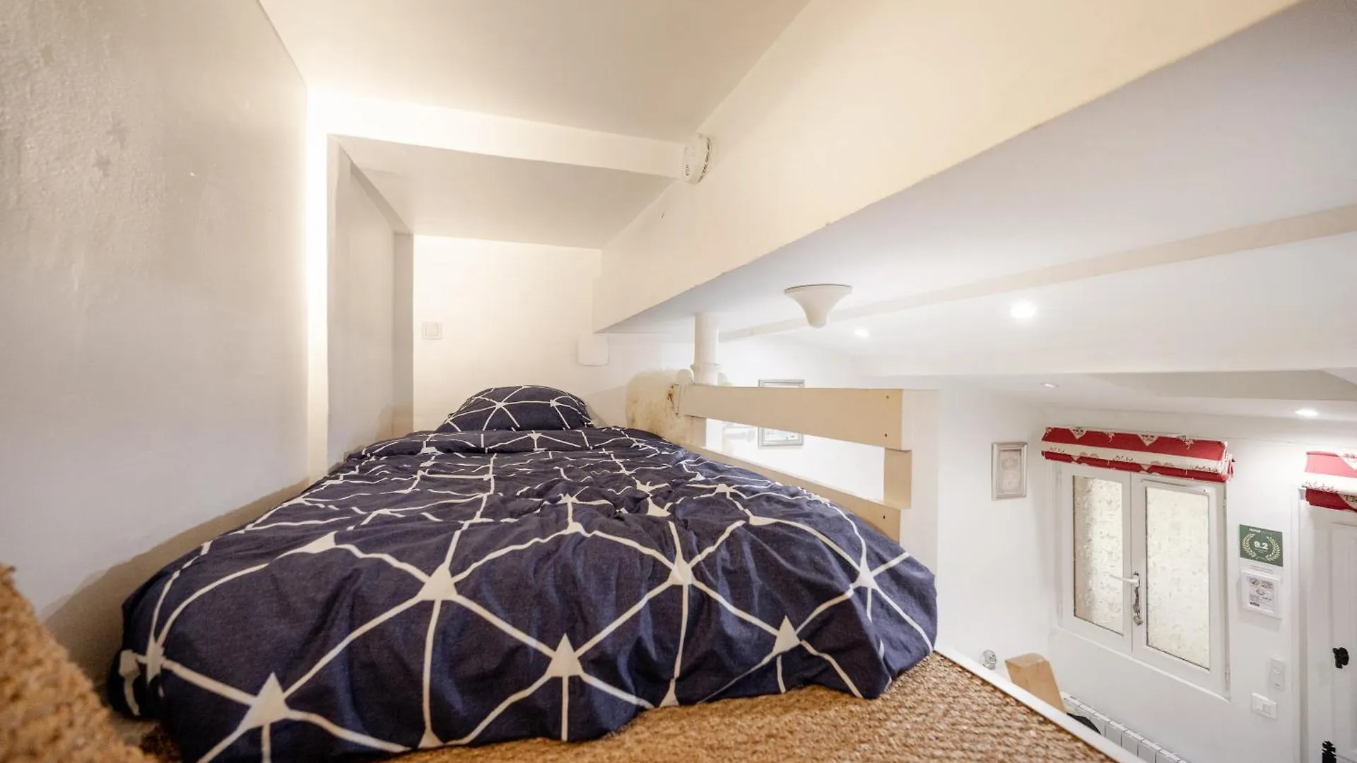 Superb Tiny House In Heart Of 1st! Apartment Paris