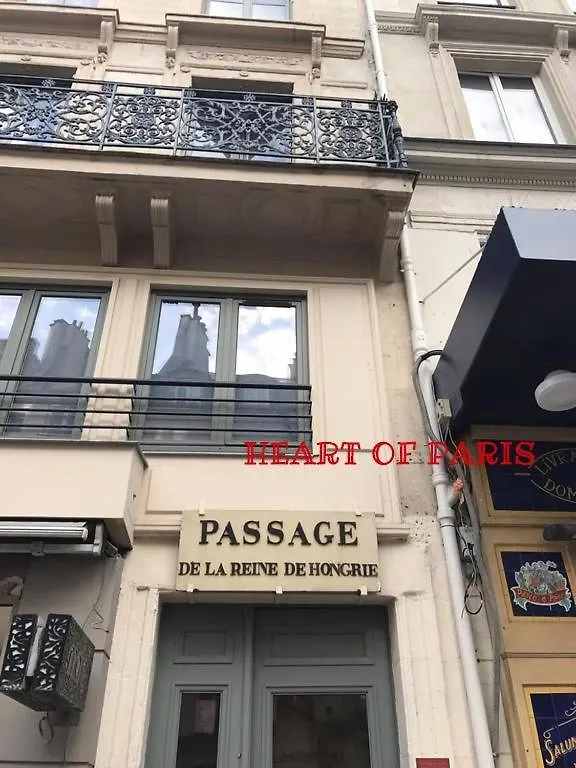Superb Tiny House In Heart Of 1st! *