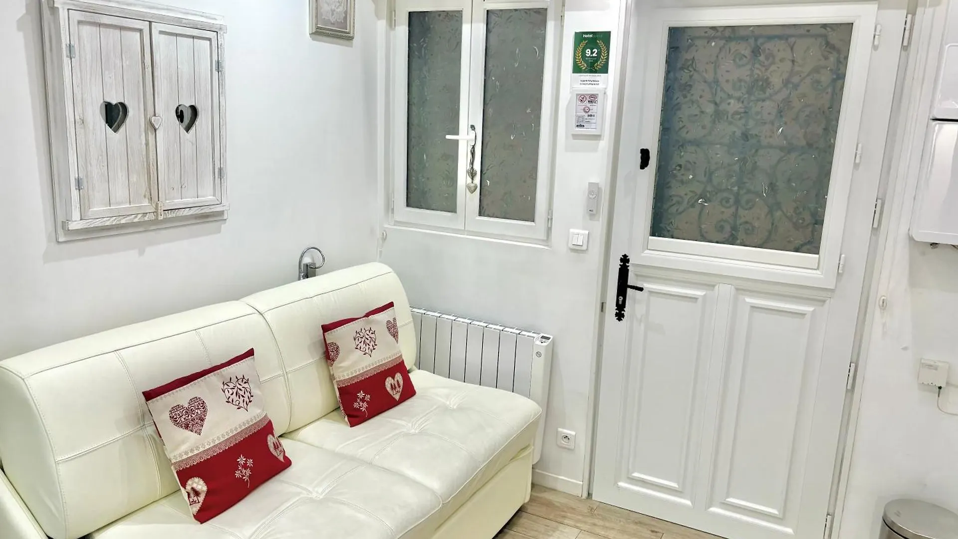 דירה Superb Tiny House In Heart Of 1st! פריז